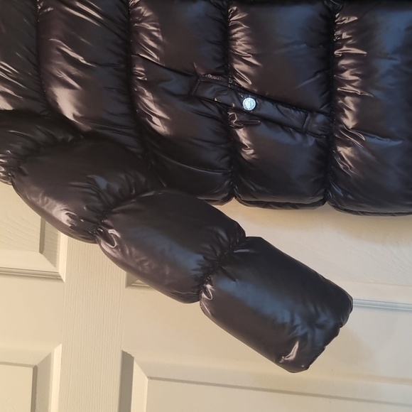 EXPRESS Puffer Coat Black Size Medium NWOT - Picture 3 of 8